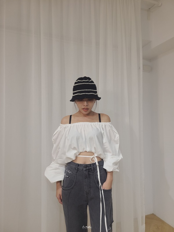 寬領抽繩澎澎袖上衣